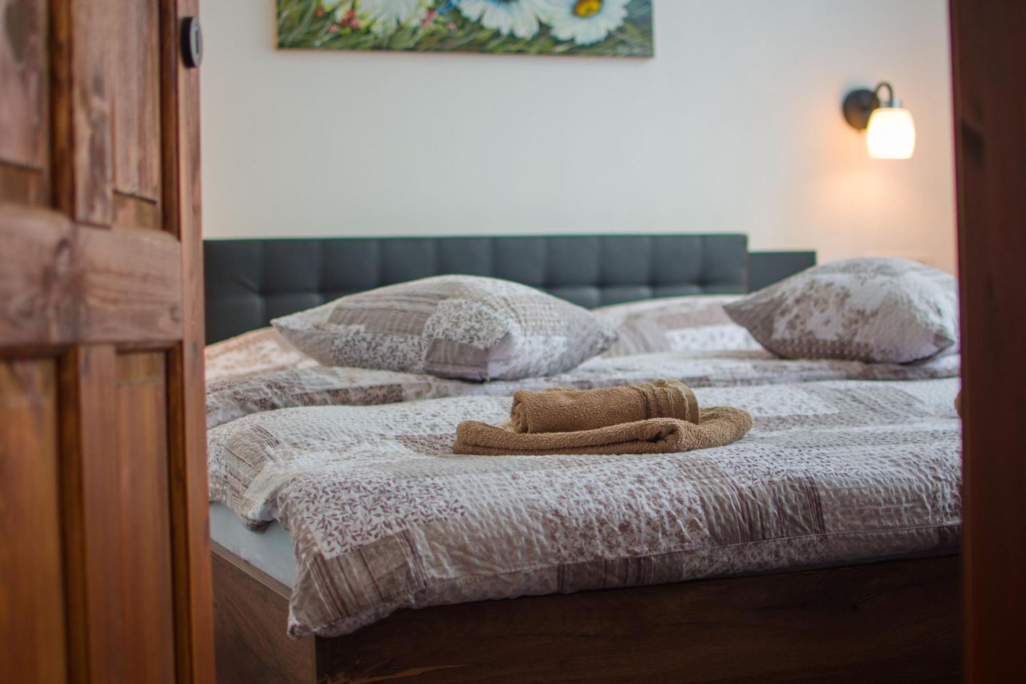 Kopretina Appartement Cerne Udoli Buitenkant foto